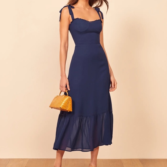 Gorgeous Sold Out Reformation Nikita Dress in Navy - Picture 1 of 4